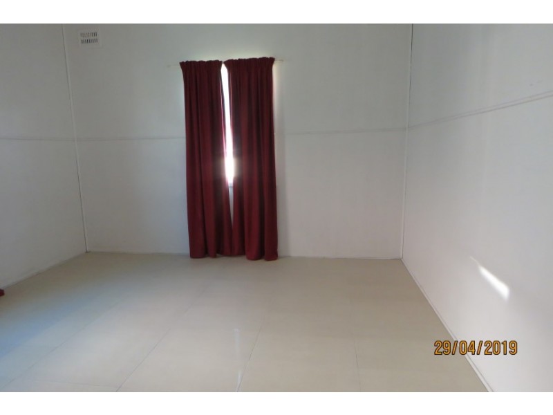 25 The Grove, Fairfield NSW 2165