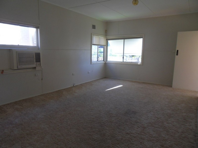 22 Nornamby, Fairfield East NSW 2165