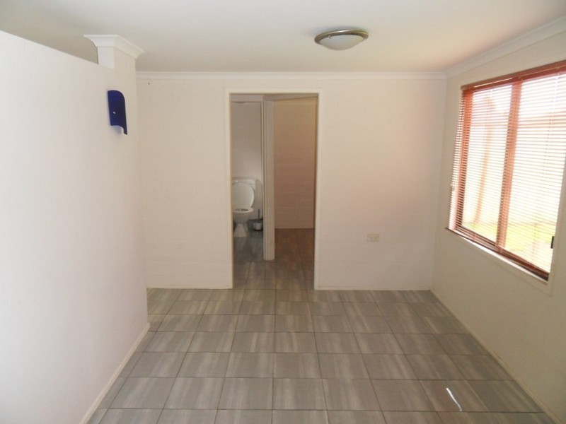 237 Wilson Road, Green Valley NSW 2168