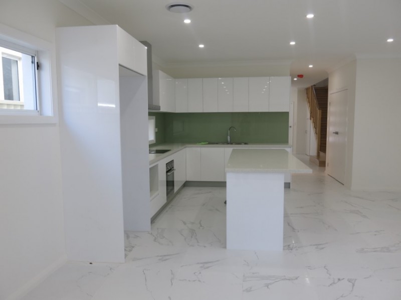 67a The Grove, Fairfield NSW 2165