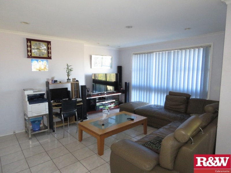 49 Restwell Street, Bossley Park NSW 2176