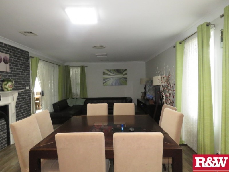 8 Vaal Way,, Edmondson Park NSW 2174