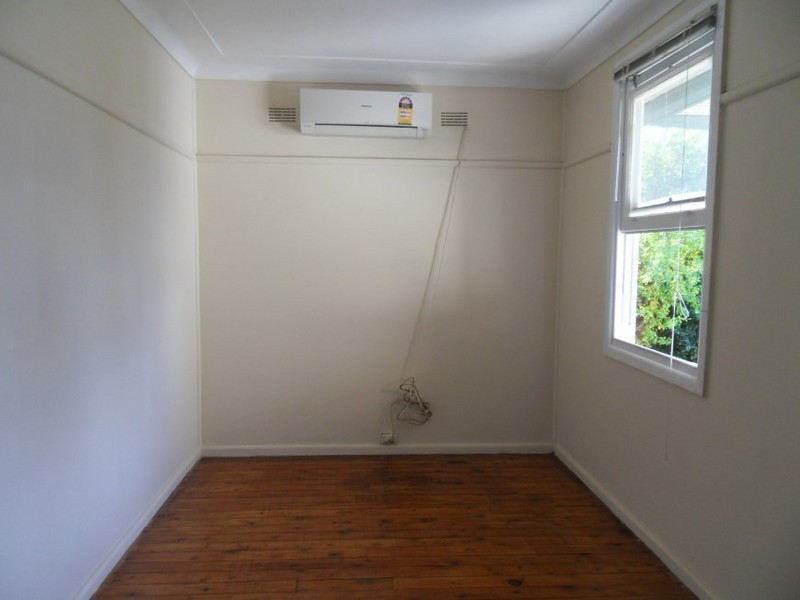 35 Kirrang Avenue, Villawood NSW 2163