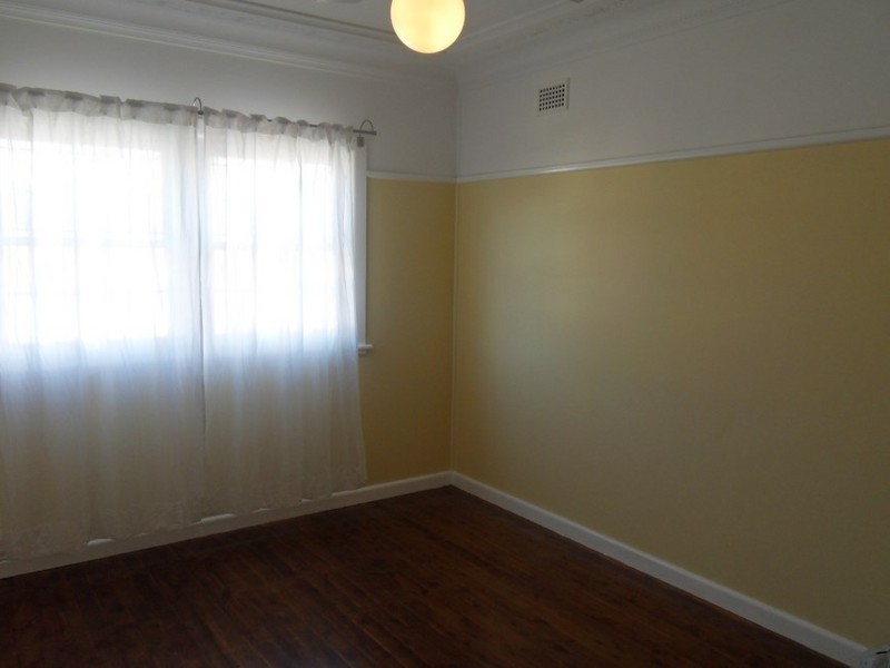 4 Kihilla Street, Fairfield Heights NSW 2165