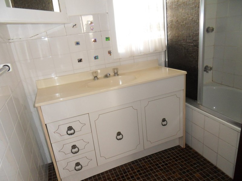 32 Margaret Street, Fairfield West NSW 2165