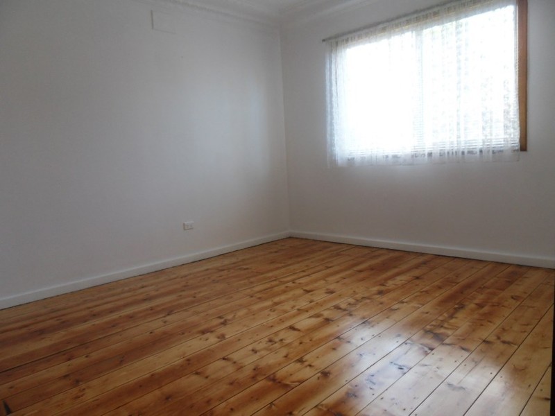 32 Margaret Street, Fairfield West NSW 2165