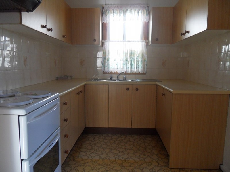 32 Margaret Street, Fairfield West NSW 2165