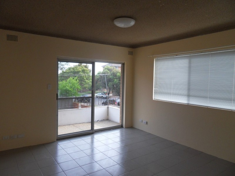 4/10 Acacia Street, Cabramatta NSW 2166