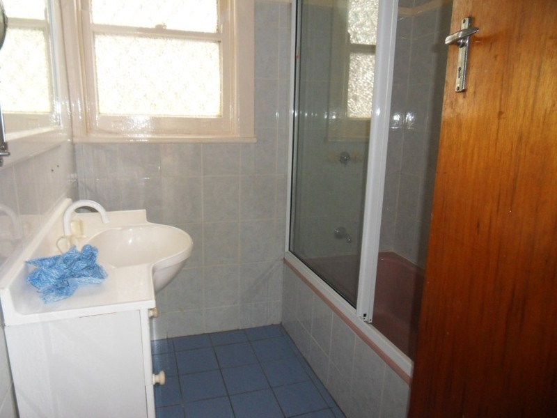 142 Lansdowne Road, Canley Vale NSW 2166