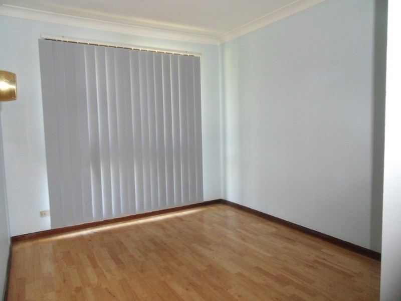 1 Glenlea Street, Canley Heights NSW 2166