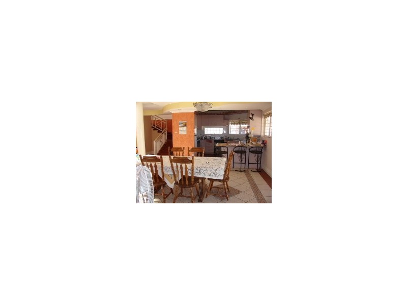 Edensor Park NSW 2176