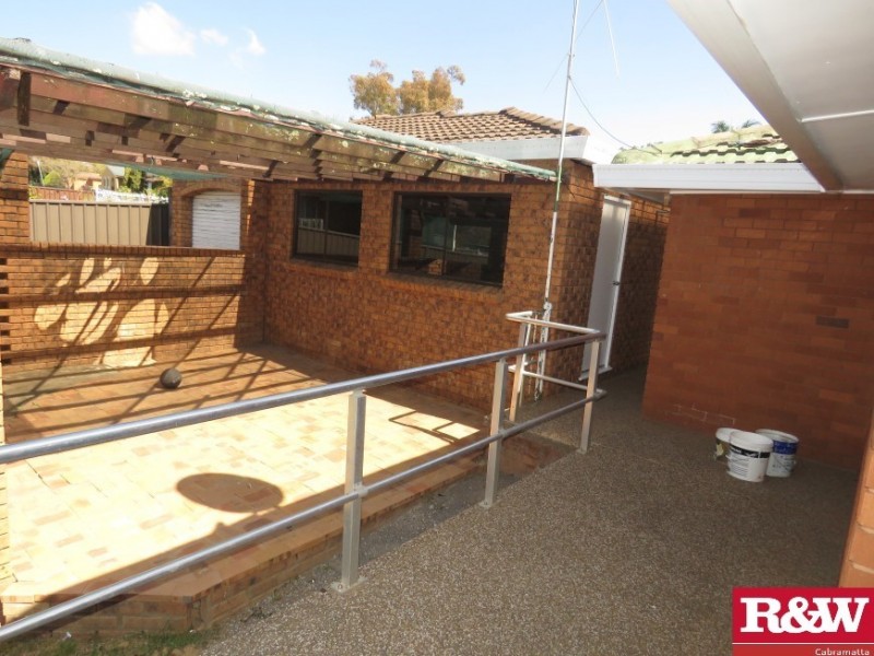 216 St Johns Road,, Bradbury NSW 2560