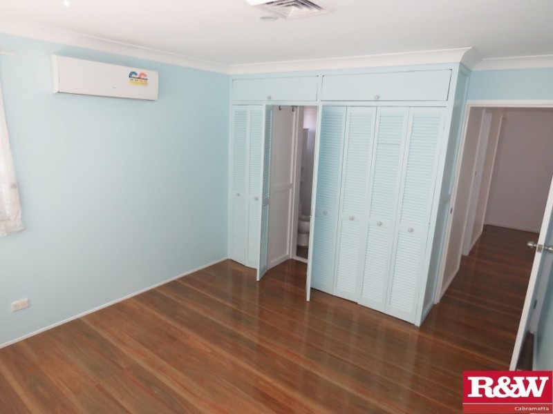 216 St Johns Road,, Bradbury NSW 2560