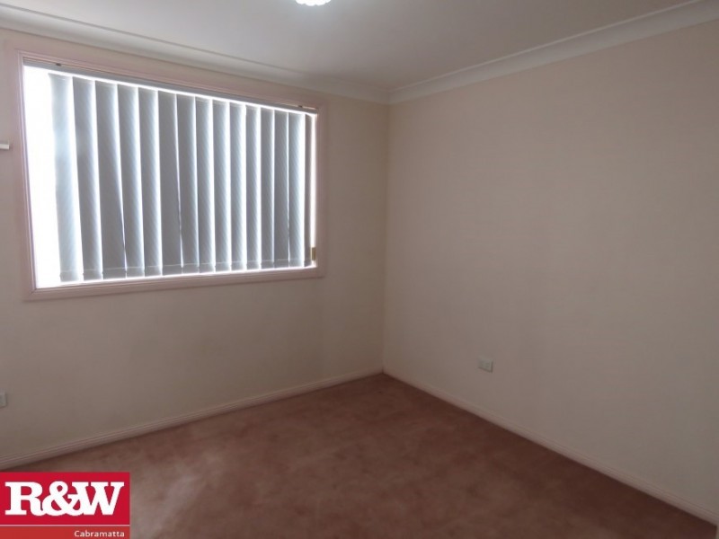 2/24 Wyong Street, Canley Heights NSW 2166