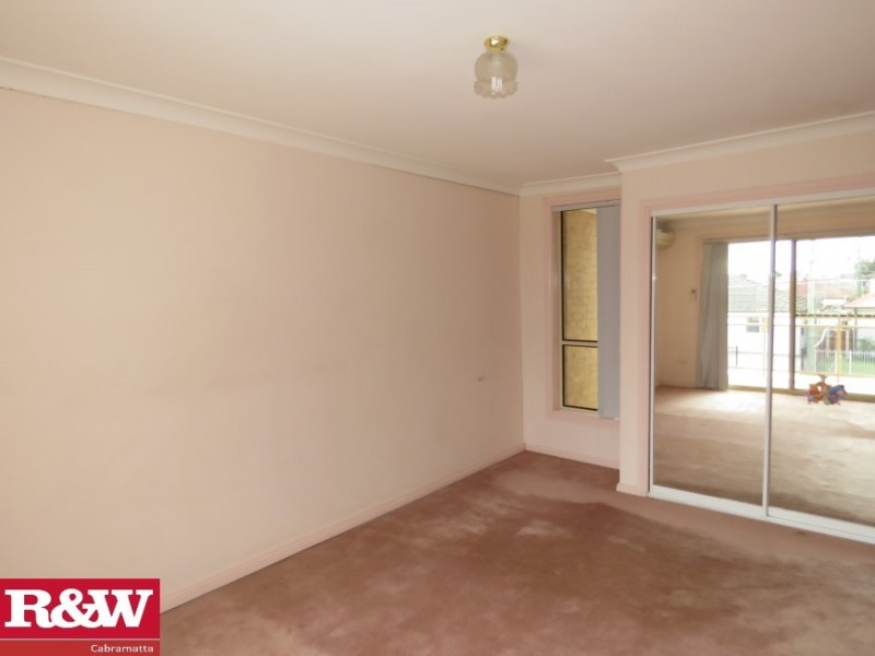 2/24 Wyong Street, Canley Heights NSW 2166