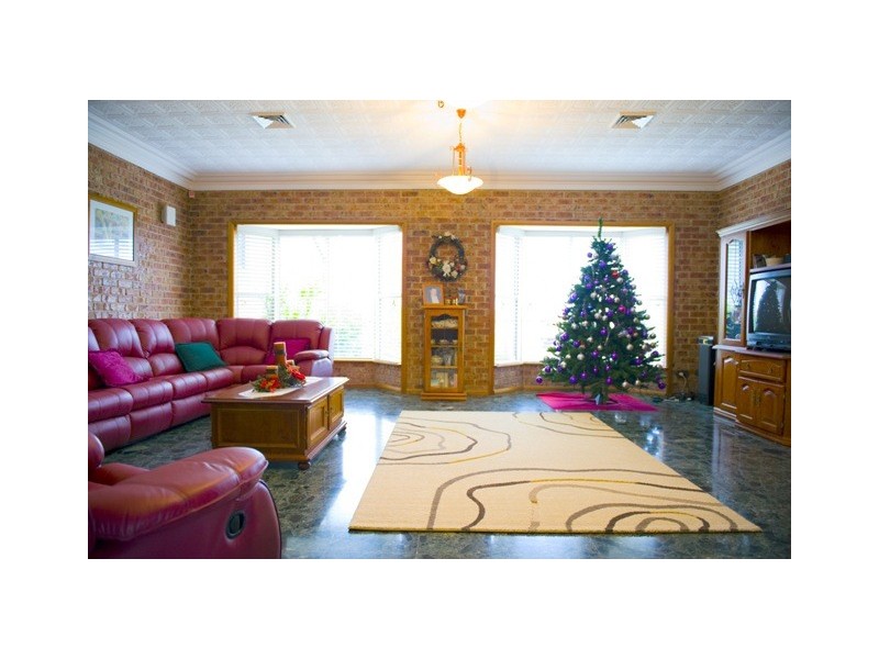 44-46 Weeroona Rd, Edensor Park NSW 2176