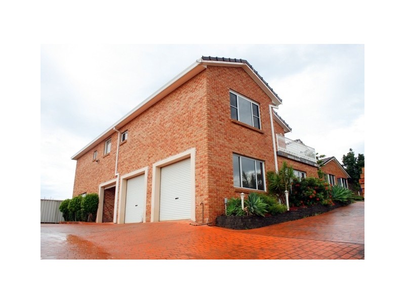 44-46 Weeroona Rd, Edensor Park NSW 2176
