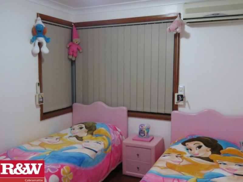 119 King Road, Fairfield West NSW 2165