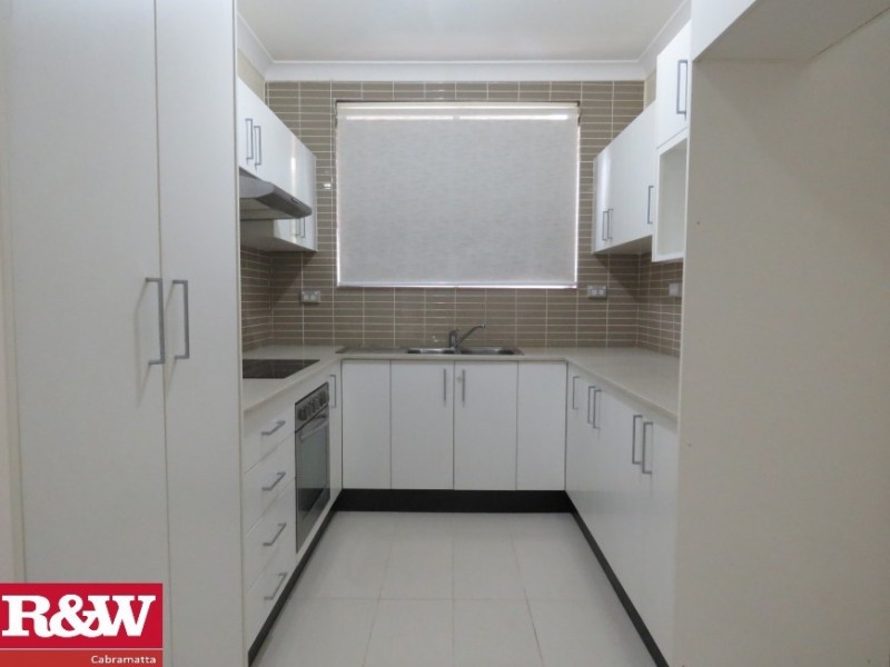 3/2 St  Johns Road, Cabramatta NSW 2166