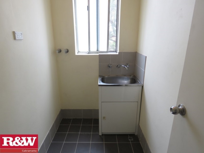 3/2 St  Johns Road, Cabramatta NSW 2166