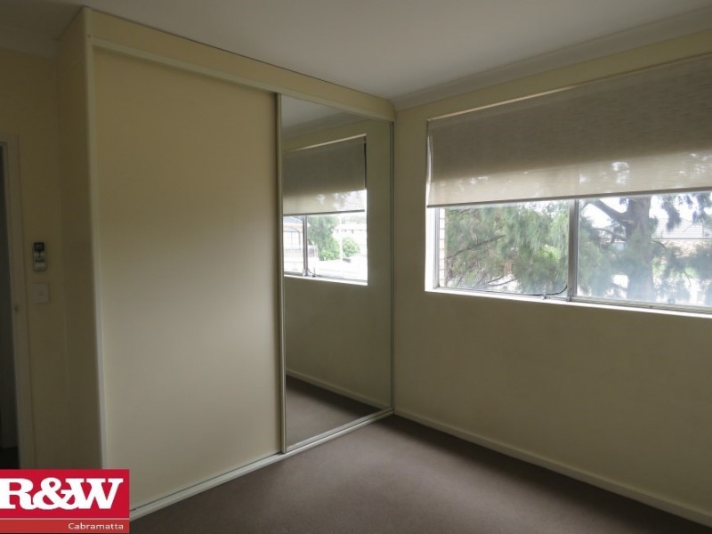 3/2 St  Johns Road, Cabramatta NSW 2166