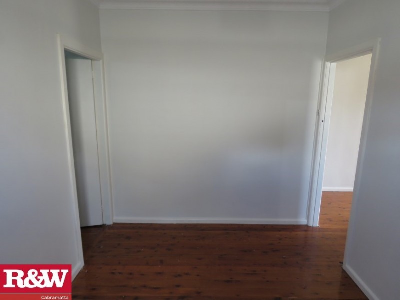 11 Phillip Ave, Cabramatta NSW 2166