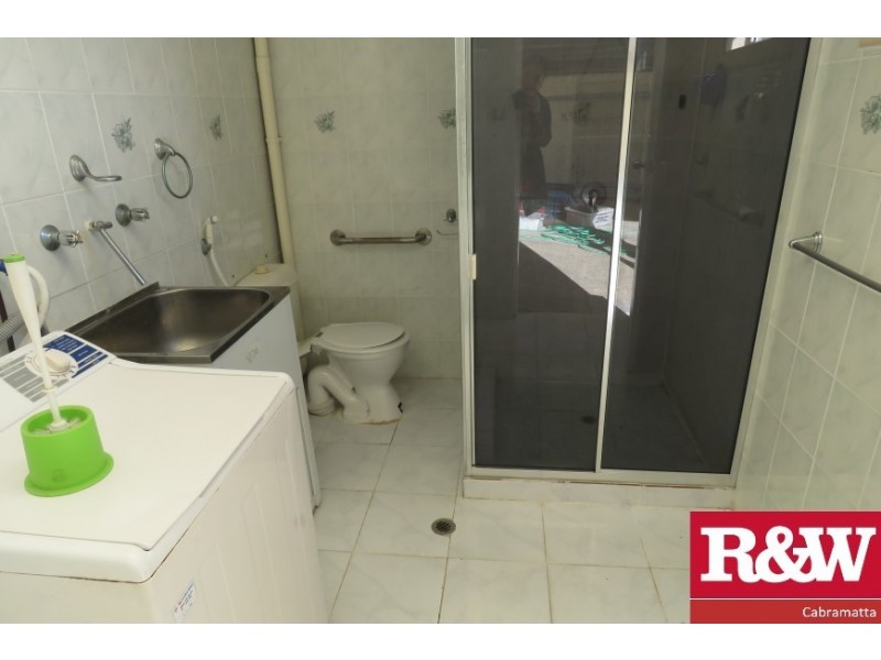 8 Gove Avenue, Green Valley NSW 2168