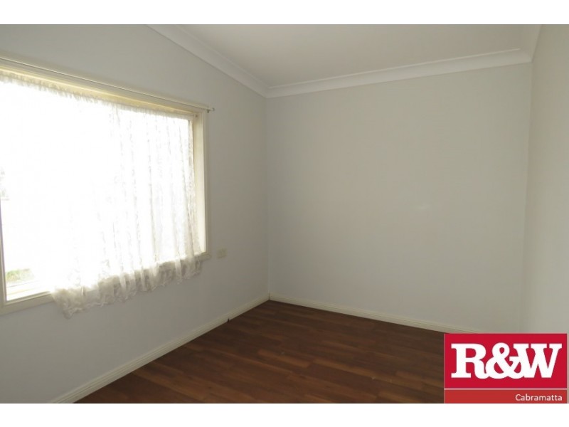 15 Eucumbene Crescent, Heckenberg NSW 2168