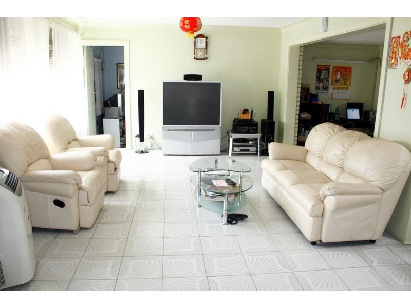 Fairfield West NSW 2165