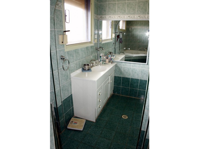 Fairfield West NSW 2165