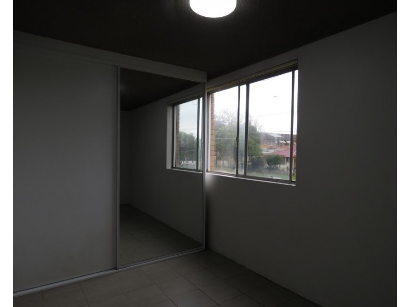 2/9 Bridge Street, Cabramatta NSW 2166