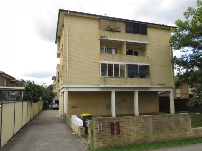 19/11 GILBERT STREET, Cabramatta NSW 2166
