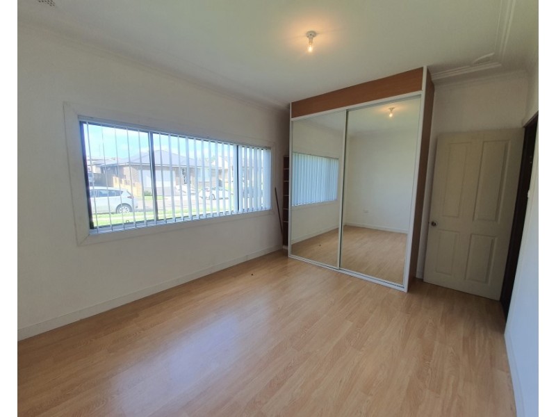 11 Craig Street, Smithfield NSW 2164