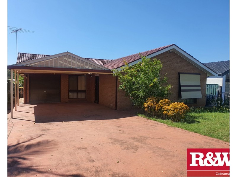 62 TUNCURRY STREET, Bossley Park NSW 2176
