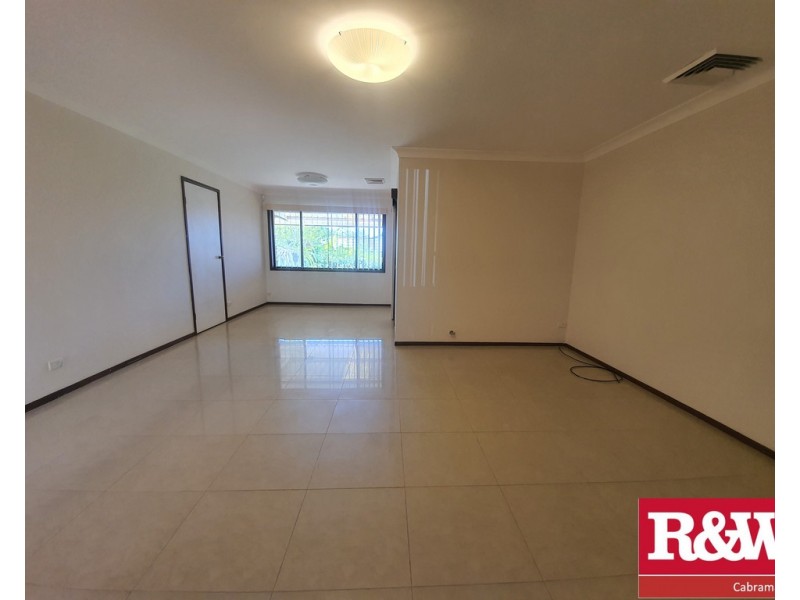 62 TUNCURRY STREET, Bossley Park NSW 2176