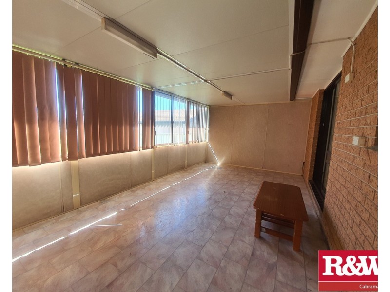 62 TUNCURRY STREET, Bossley Park NSW 2176