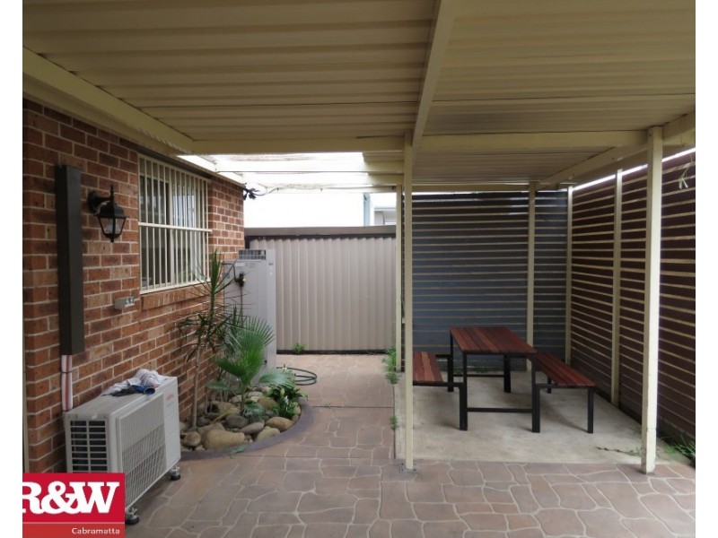 27 Sparrow Lane, Green Valley NSW 2168