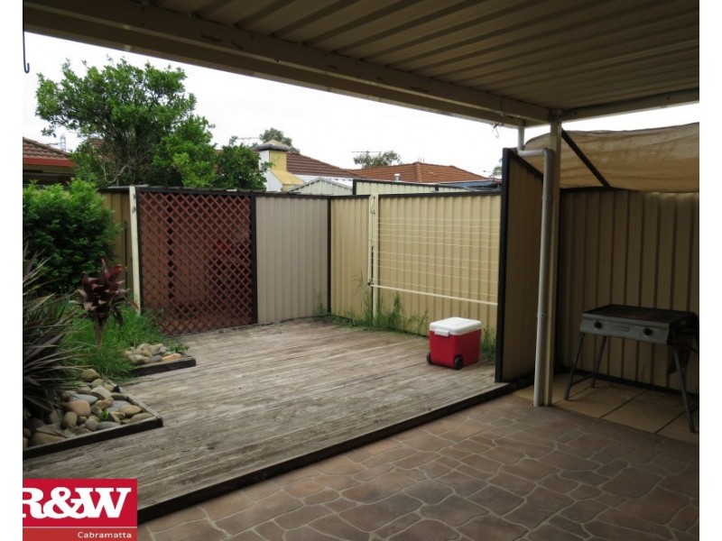 27 Sparrow Lane, Green Valley NSW 2168