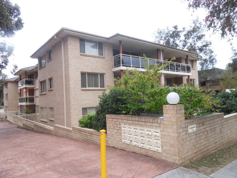 18/12-14 Dellwood Street, Bankstown NSW 2200