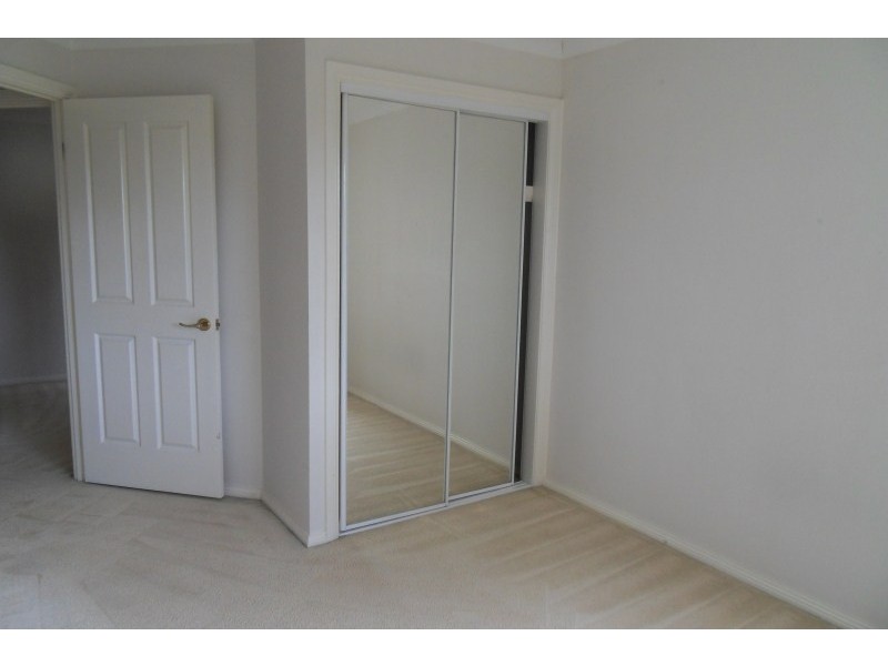 8 Senior Street, Canley Vale NSW 2166