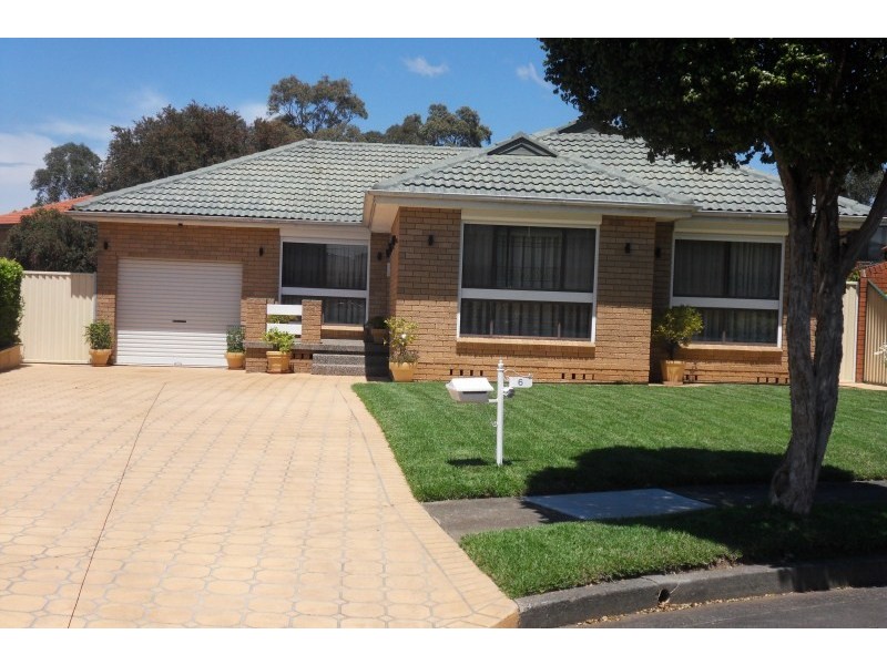 6 Concord Place, St Johns Park NSW 2176