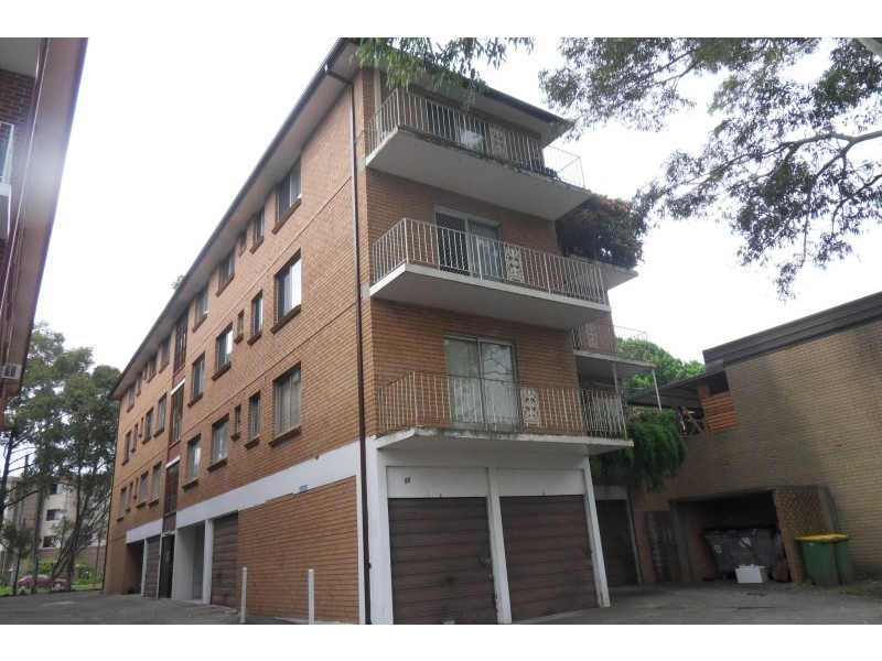 7/33 Carramar Ave, Carramar NSW 2163