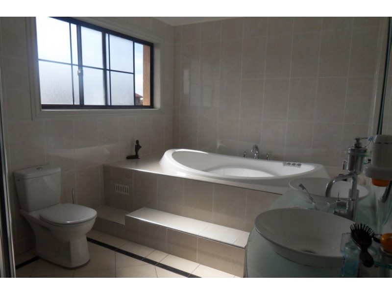 6 Lime Street, Cabramatta West NSW 2166