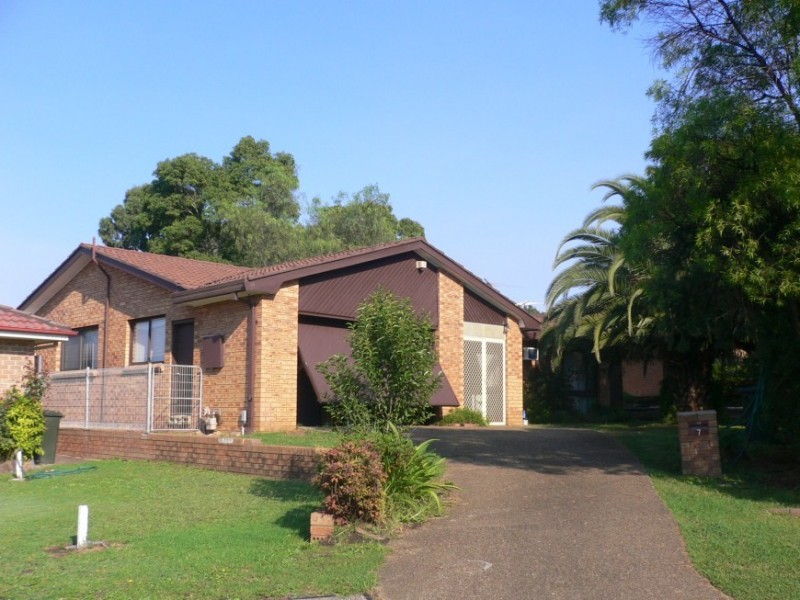 7 Bywong Place, Bonnyrigg NSW 2177