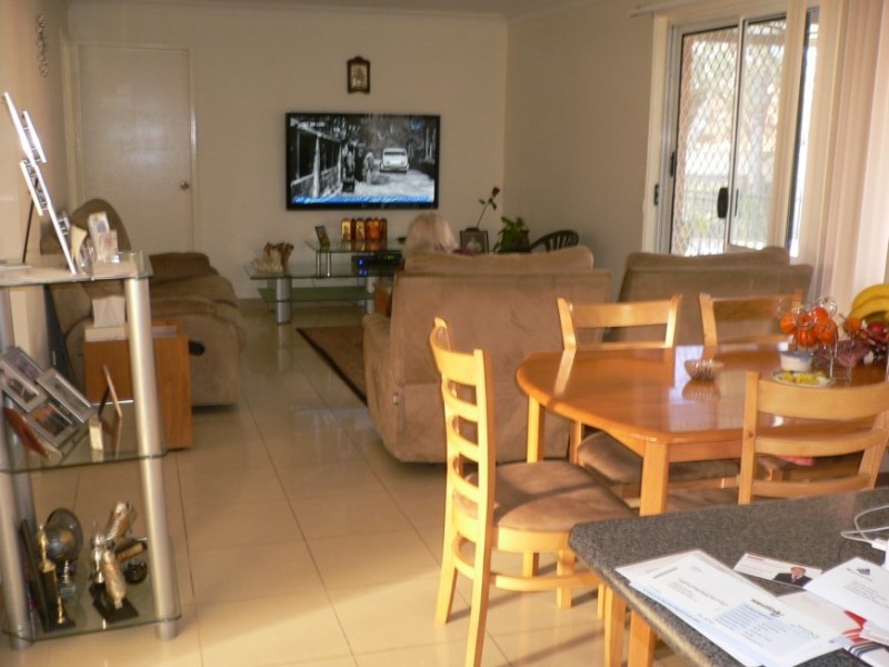 30 Saxonvale Crescent, Edensor Park NSW 2176