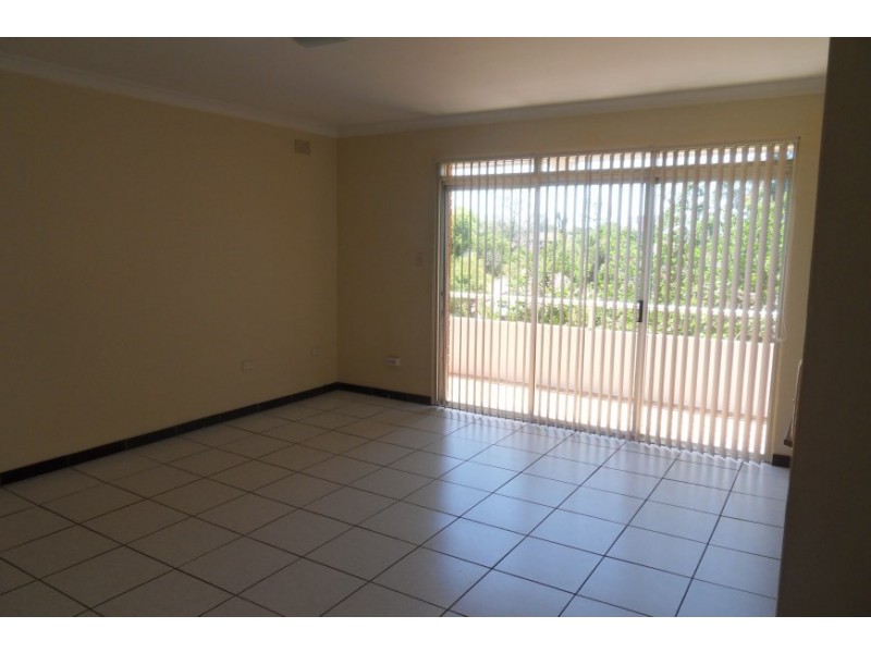 10/49 Hamilton Road, Fairfield NSW 2165