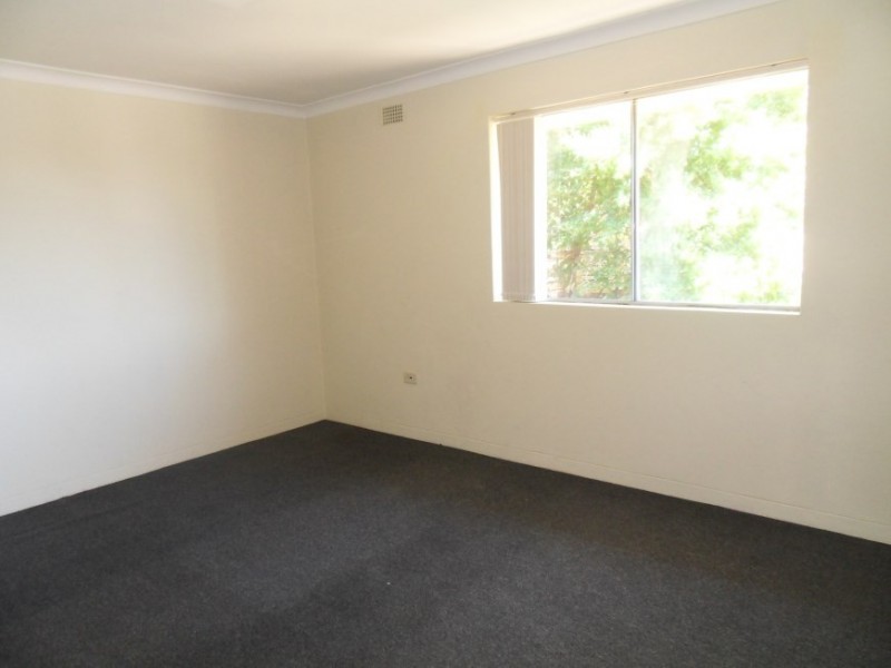 10/49 Hamilton Road, Fairfield NSW 2165