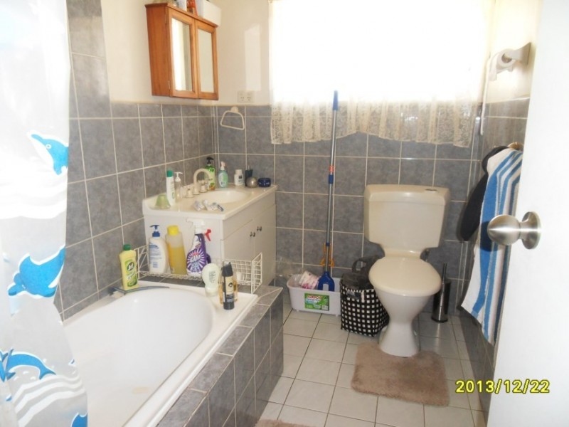 87 Palmerston Road,, Fairfield West NSW 2165