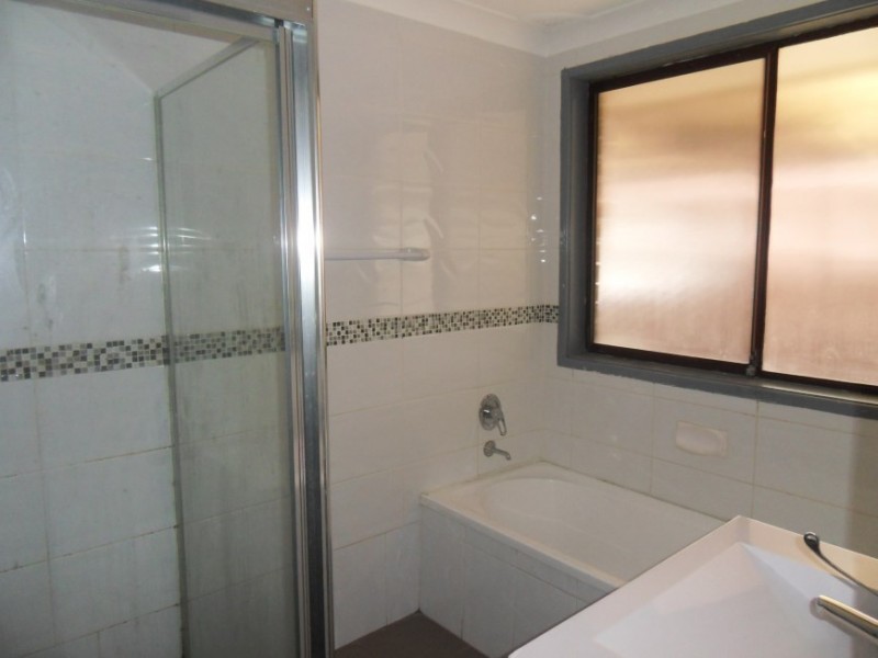 Fairfield West NSW 2165