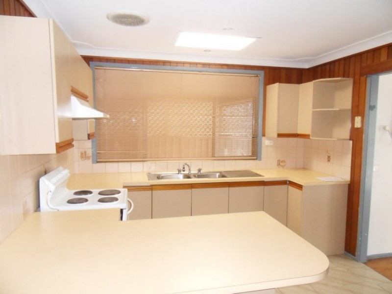 Fairfield West NSW 2165